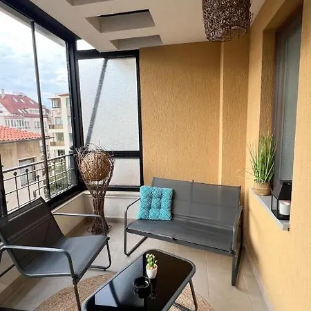 Sos Comfort 2 Lazur Apartment Burgas City